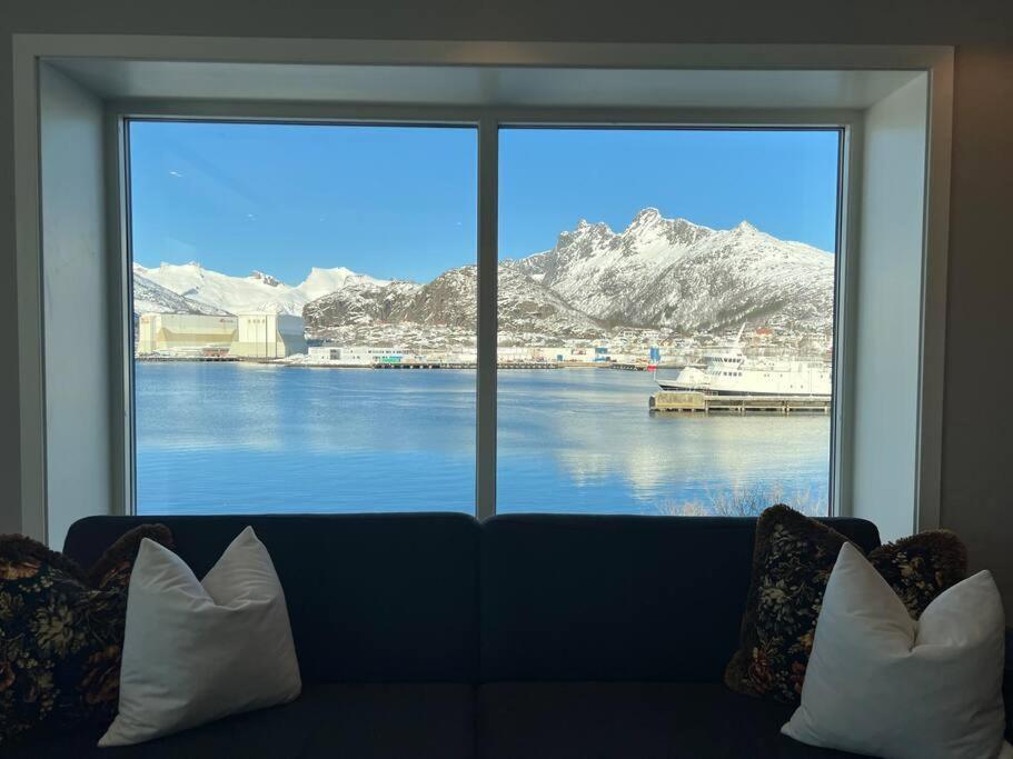 Sentrumsnaer Leilighet Med Utsikt Svolvær Dış mekan fotoğraf
